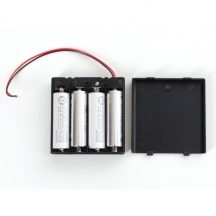 4xAA battery holder with lid and button