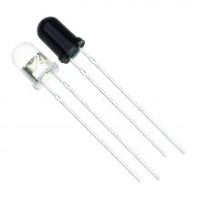 image Lot of 4 LED - 2 Infrared Emitters 5Mm and 2 Diodes Receiver